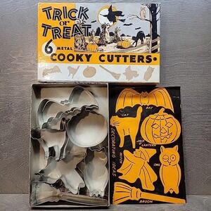 Halloween Vtg Metal Cookie Cutters Classic Images on Box Witch Cat Bat Owl Broom